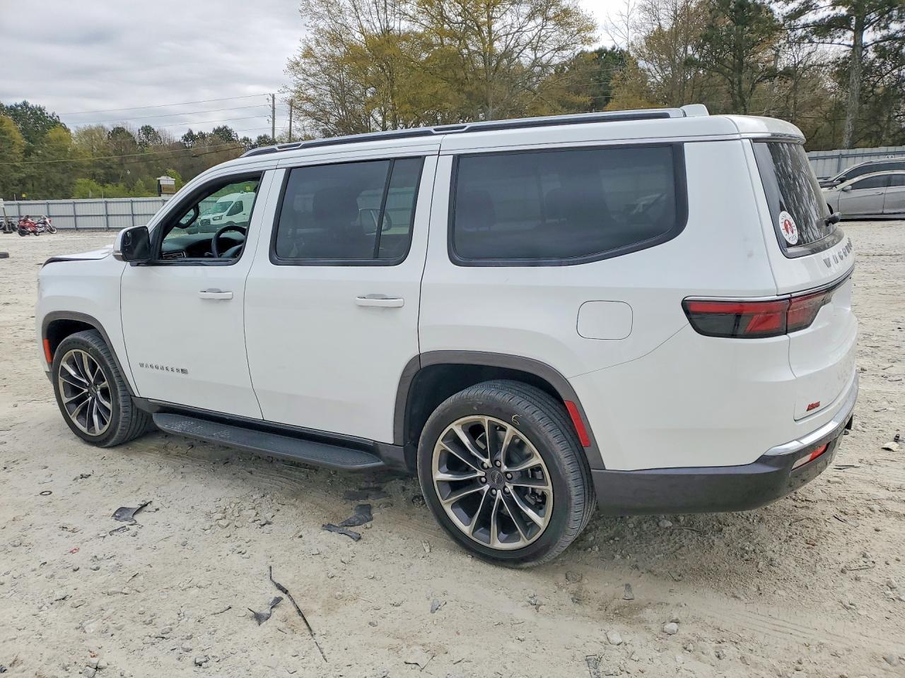 2022 Jeep Wagoneer Series Ii - Image 2