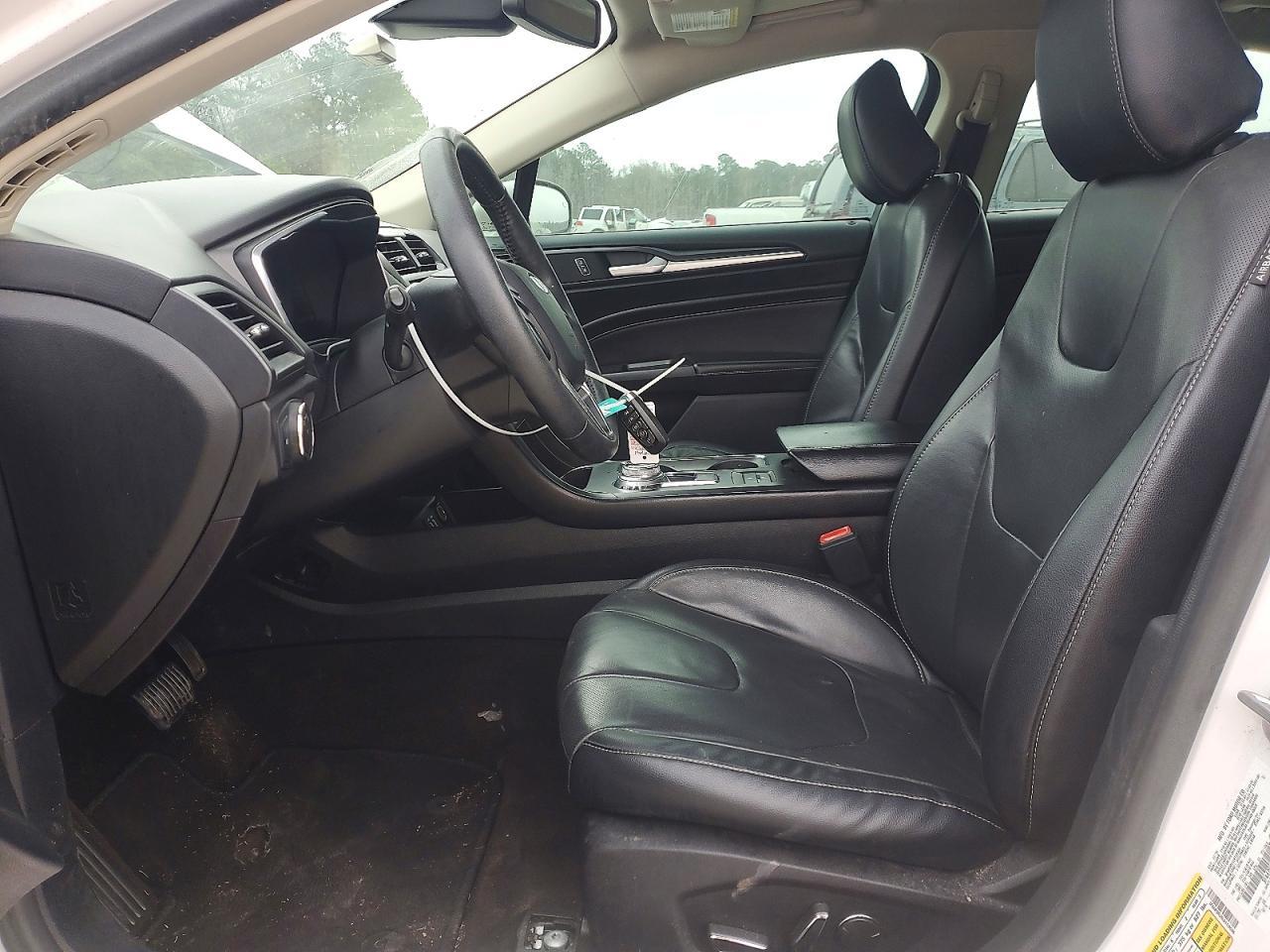 2020 Ford Fusion Titanium - Image 7
