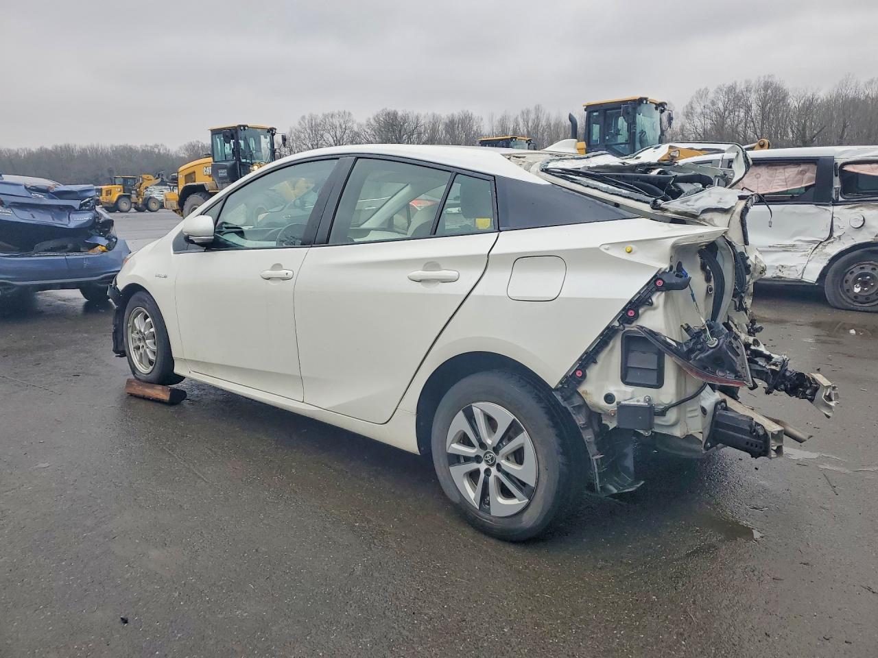 2018 Toyota Prius Four - Фото 2