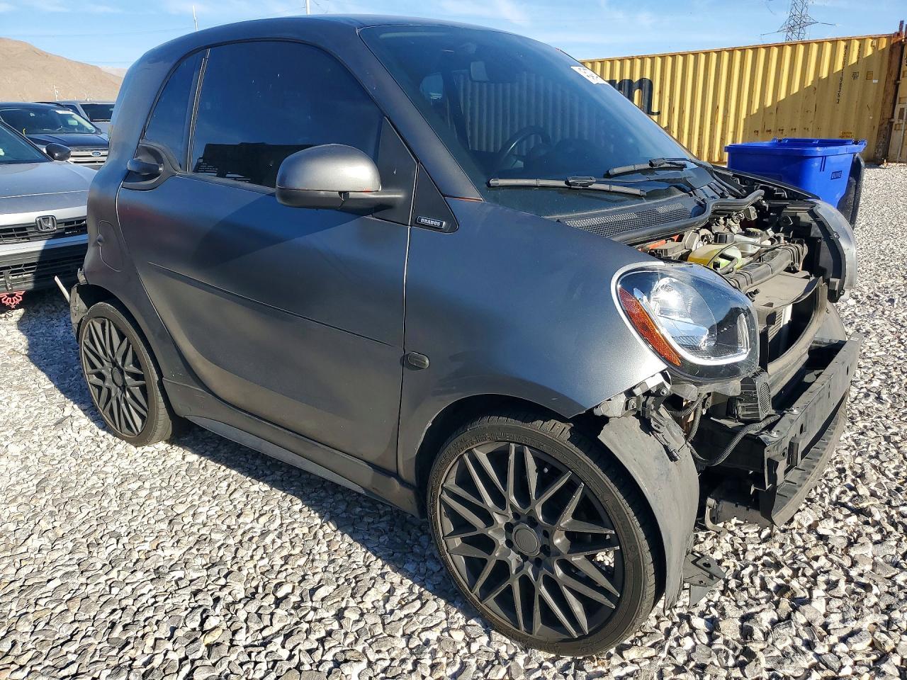 2017 Smart Fortwo - Image 4