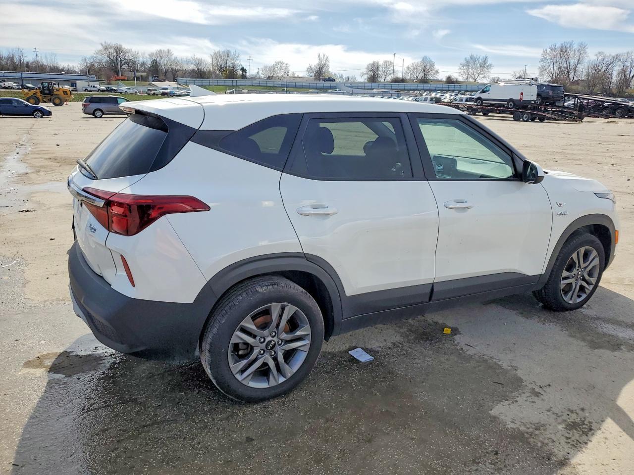 2021 Kia Seltos Lx - Image 3