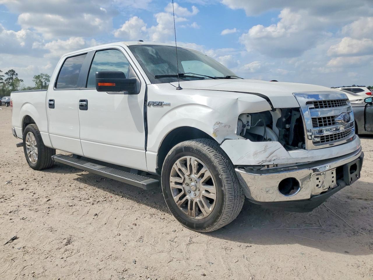 2013 Ford F150 Supercrew - Image 4