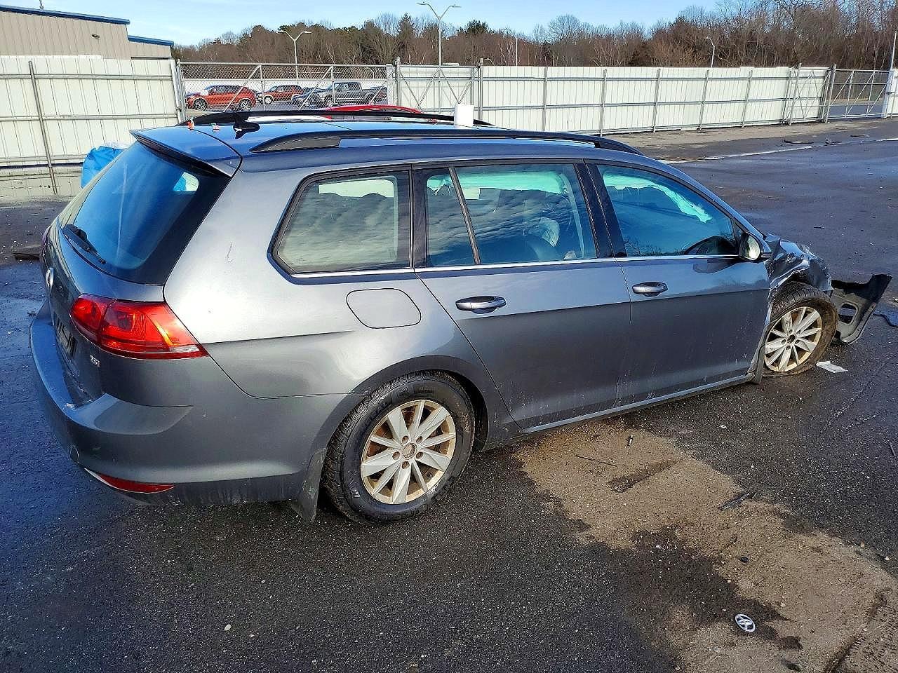 2017 Volkswagen Golf Sportwagen S - Фото 3