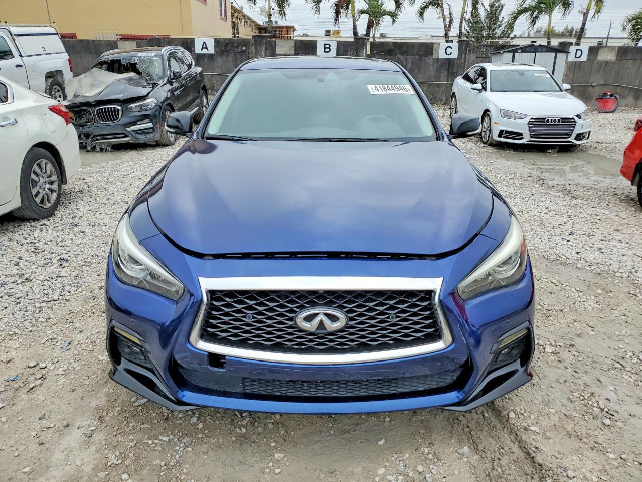 2019 Infiniti Q50 3.0T Luxe - Фото 5