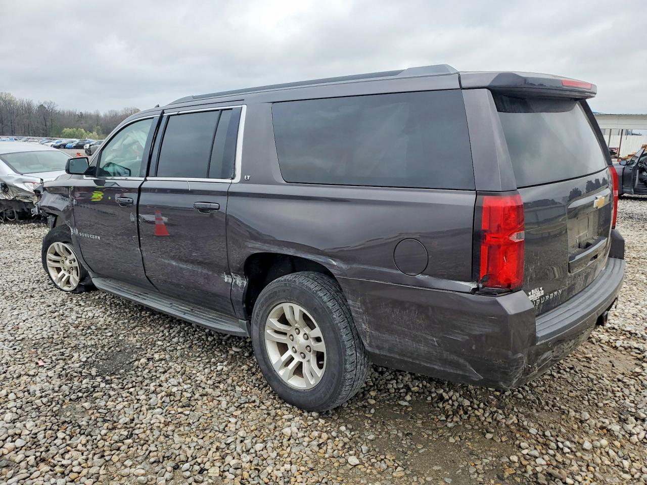 2016 Chevrolet Suburban K1500 Lt - Фото 2