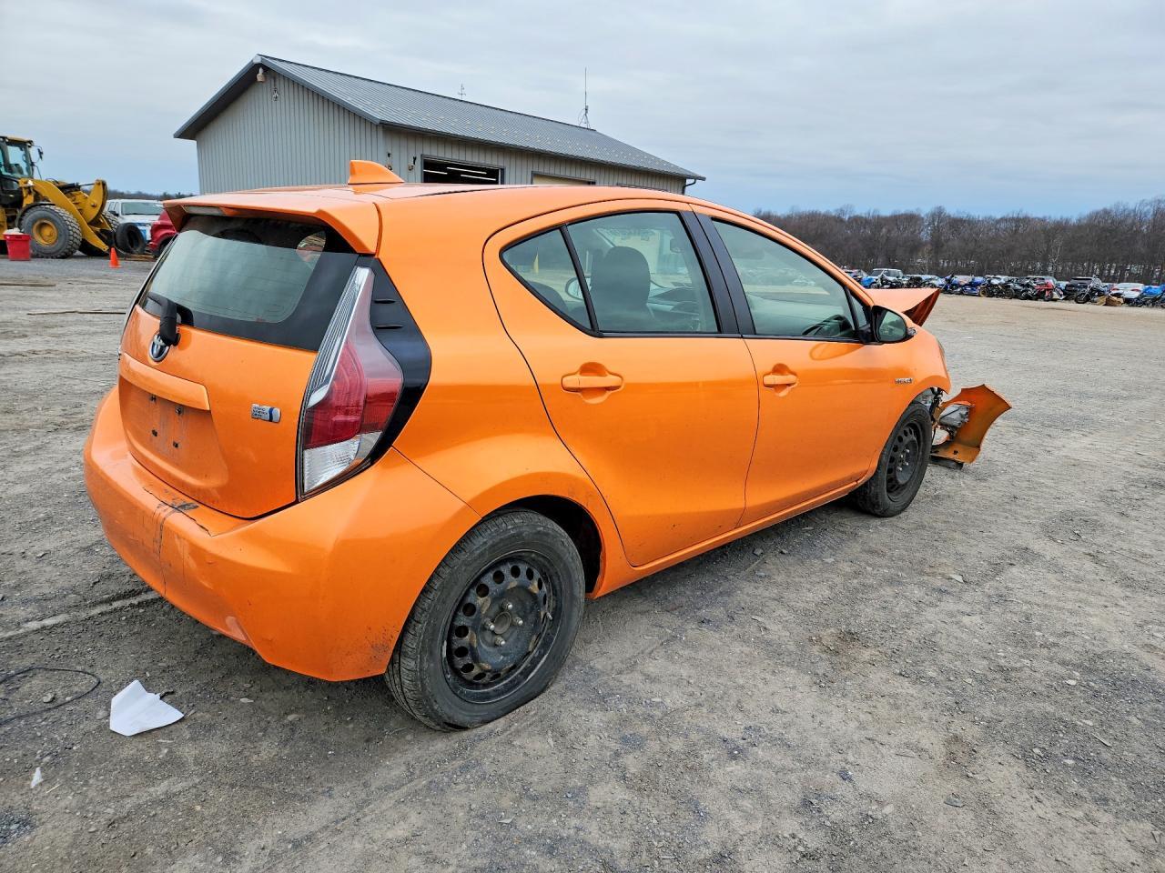 2015 Toyota Prius C Two - Image 3
