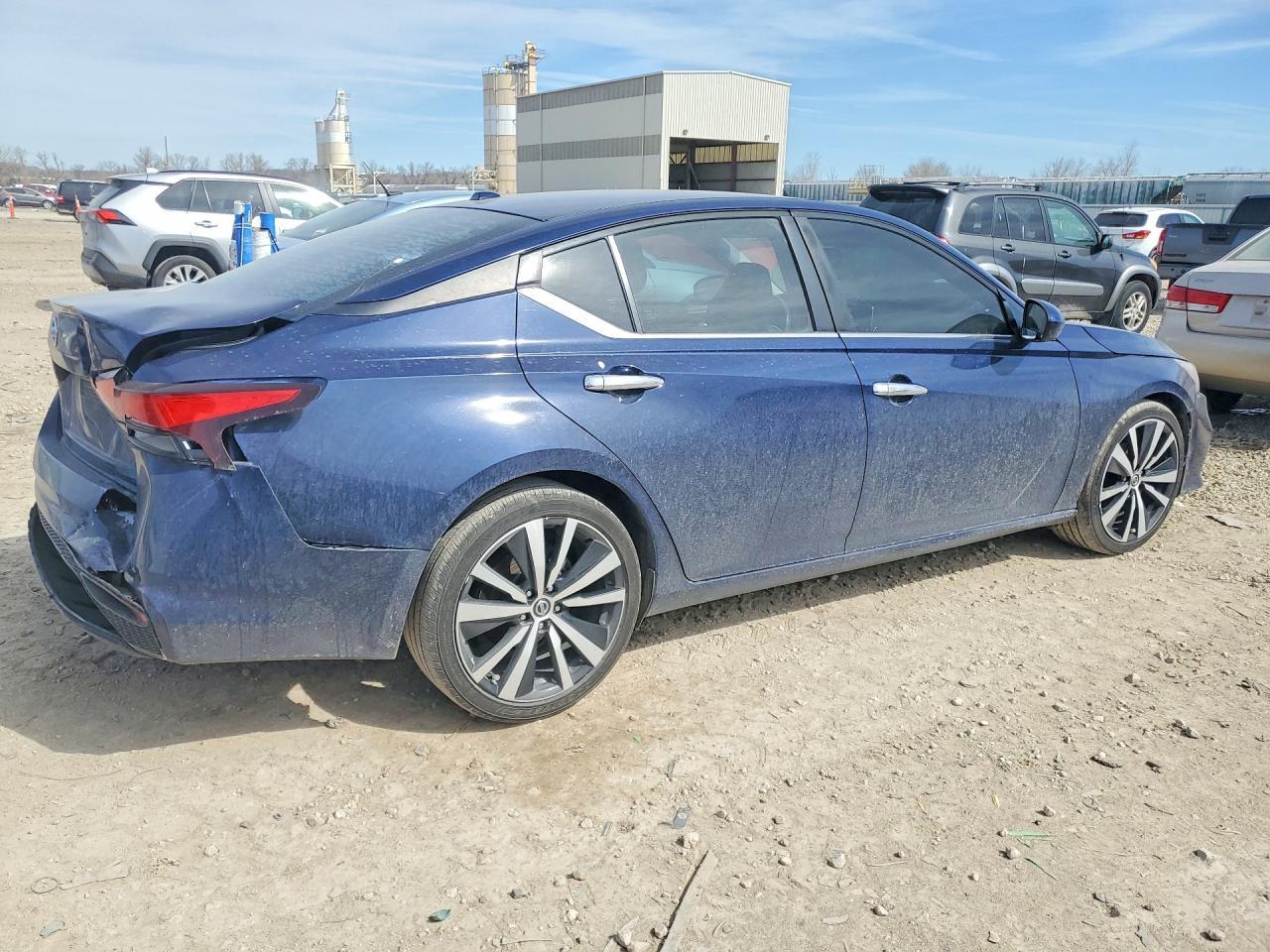 2019 Nissan Altima 2.5 S - Фото 3