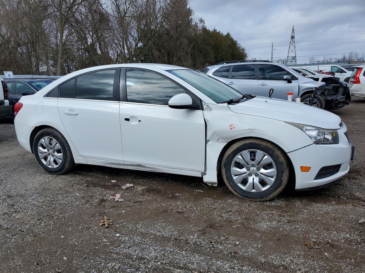 2014 Chevrolet Cruze Lt - Image 4