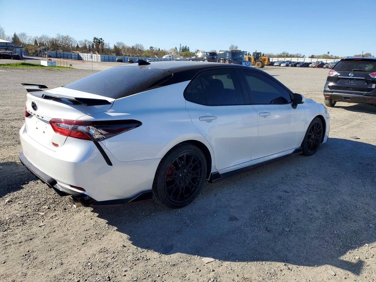 2024 Toyota Camry Trd - Фото 3