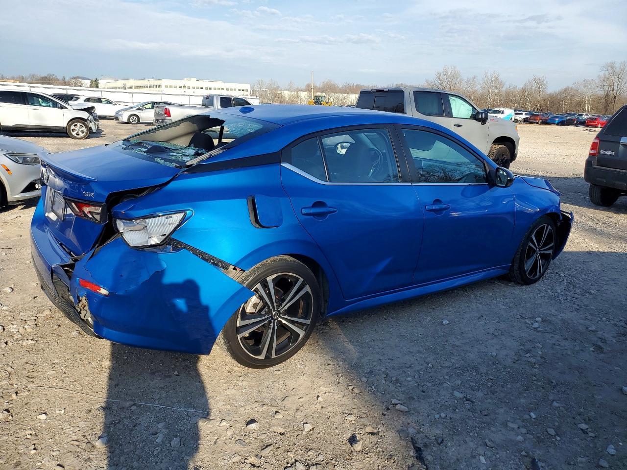 2022 Nissan Sentra Sr - Image 3