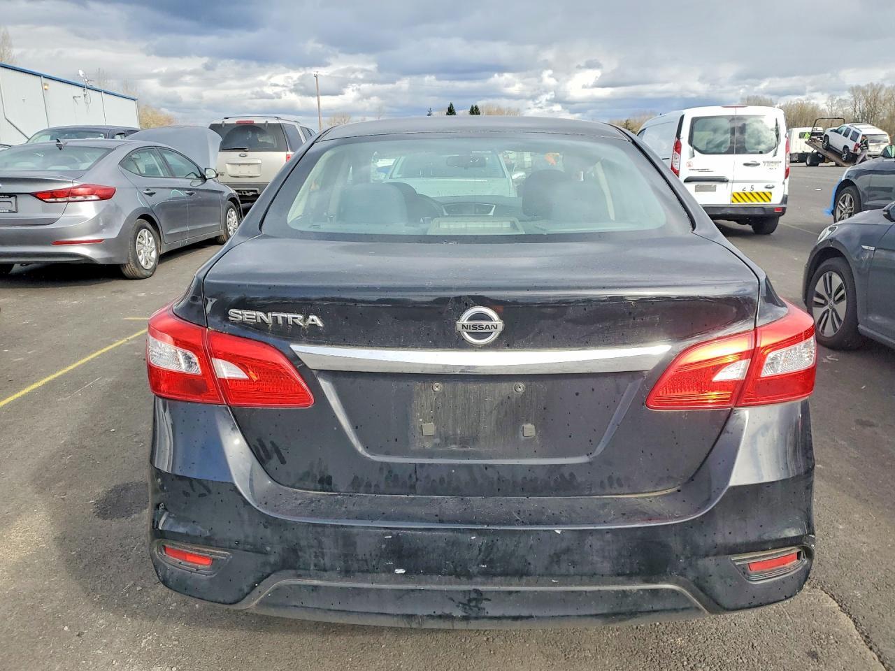 2017 Nissan Sentra S - Фото 6
