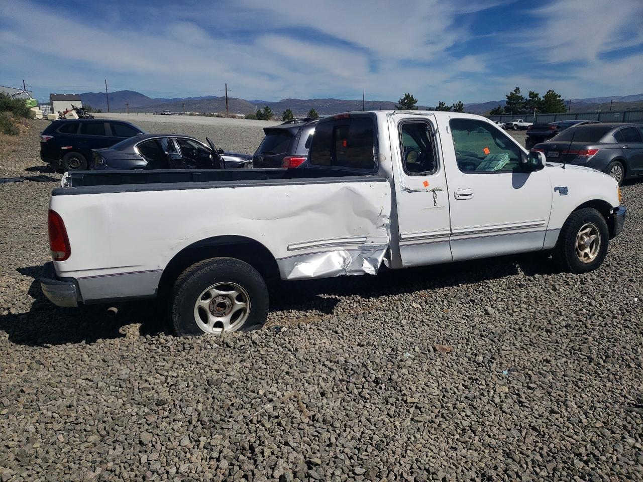 1998 Ford F150 - Image 3