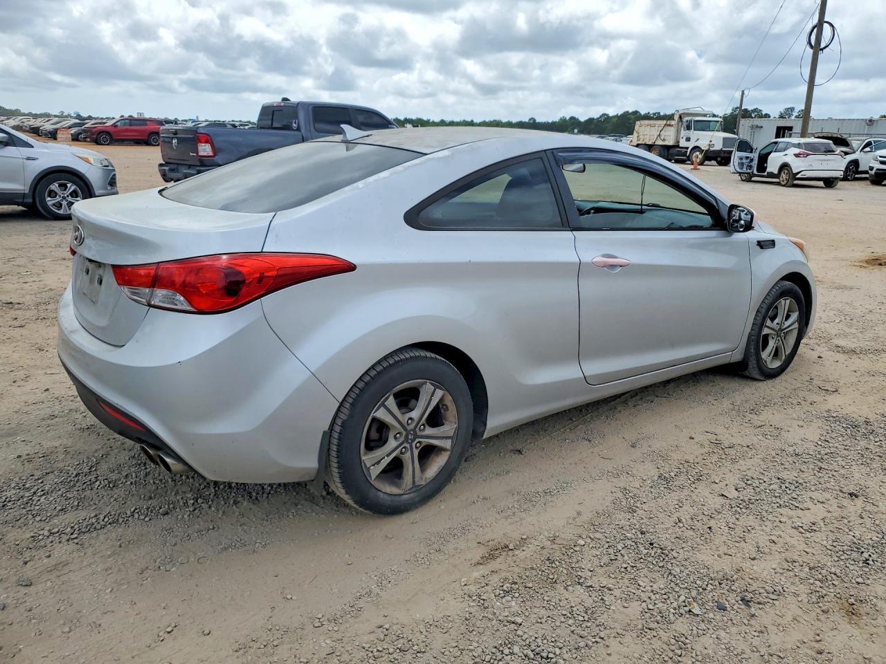 2013 Hyundai Elantra Coupe Gs - Фото 3