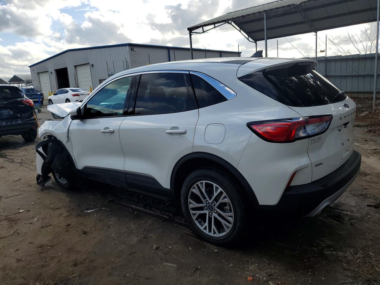 2022 Ford Escape Sel - Фото 2