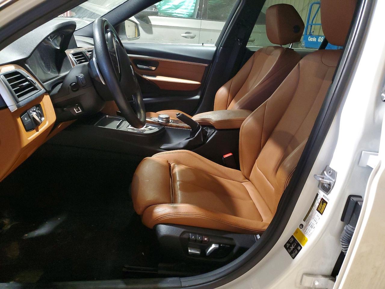 2017 BMW 330 Xi - Фото 7