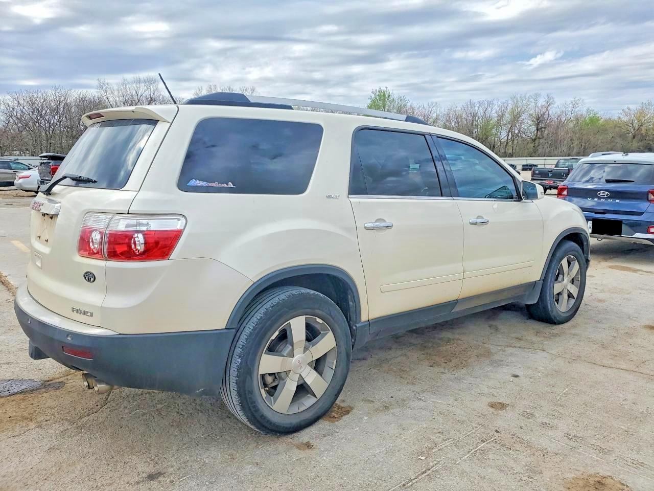 2012 GMC Acadia Slt-2 - Image 3