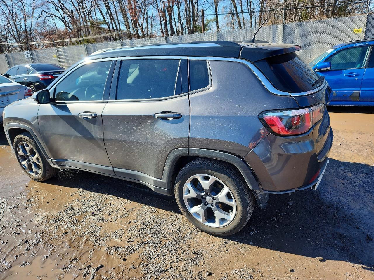 2019 Jeep Compass Limited - Фото 2