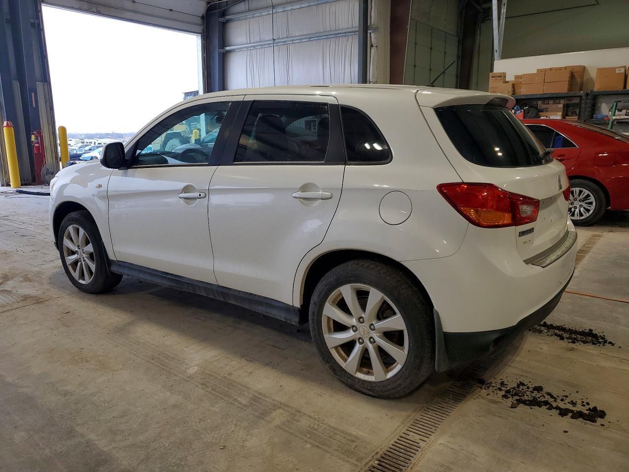 2013 Mitsubishi Outlander Sport Es - Фото 2