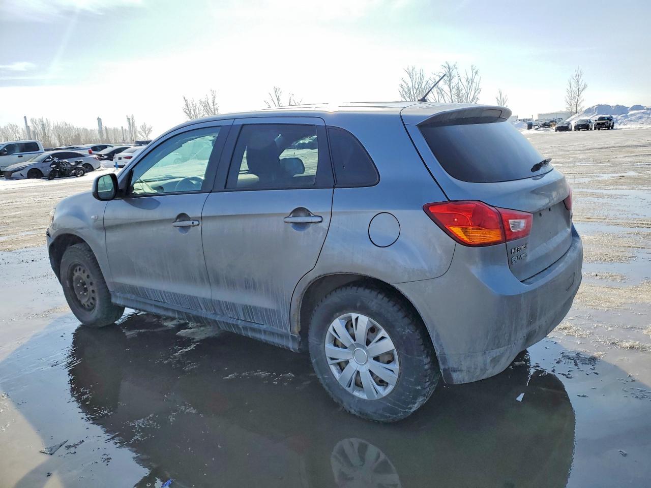 2013 Mitsubishi Rvr Se - Фото 2