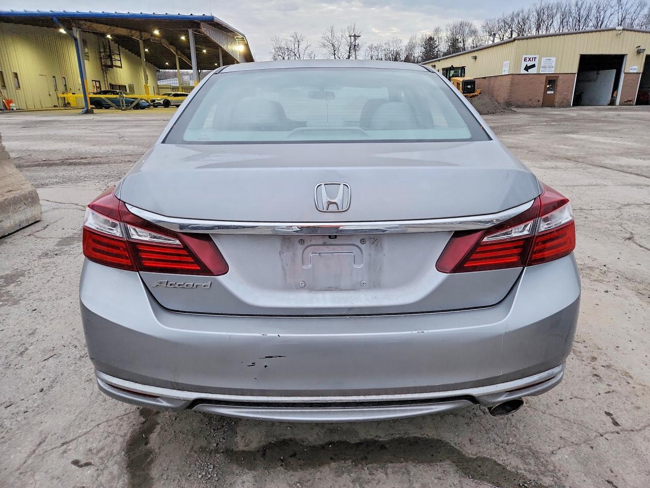2017 Honda Accord Lx - Фото 6
