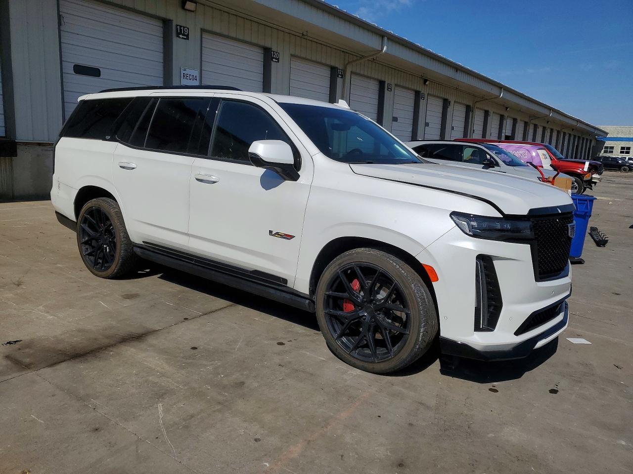 2023 Cadillac Escalade V Sport - Image 4