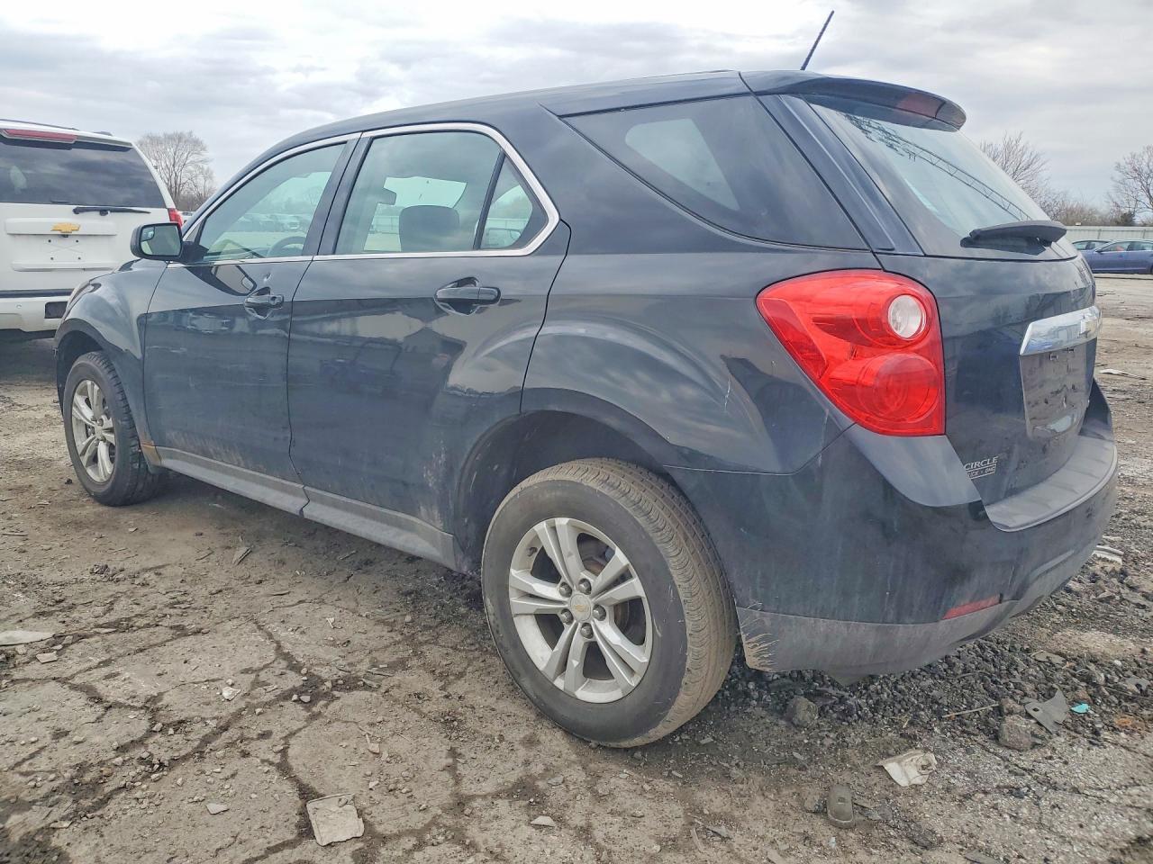 2013 Chevrolet Equinox - Image 2