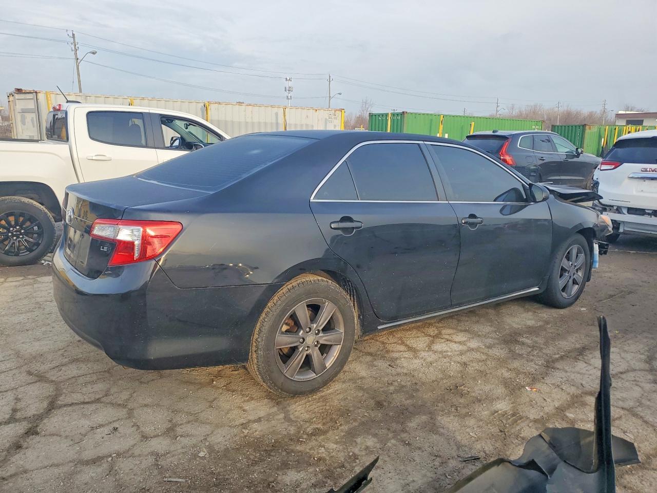 2012 Toyota Camry Le - Фото 3