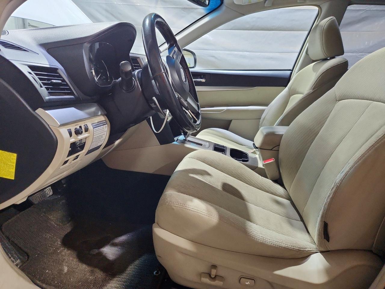2011 Subaru Outback 2.5I Premium - Image 7
