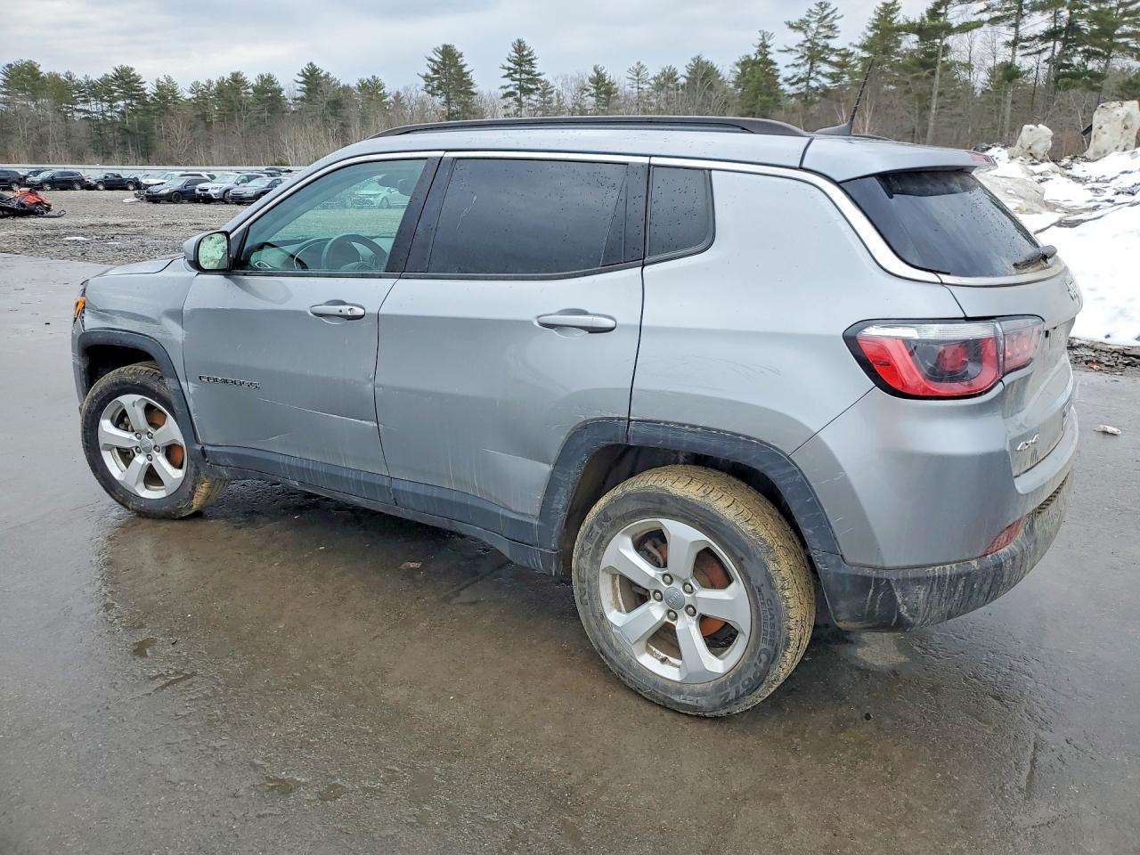 2018 Jeep Compass - Фото 2