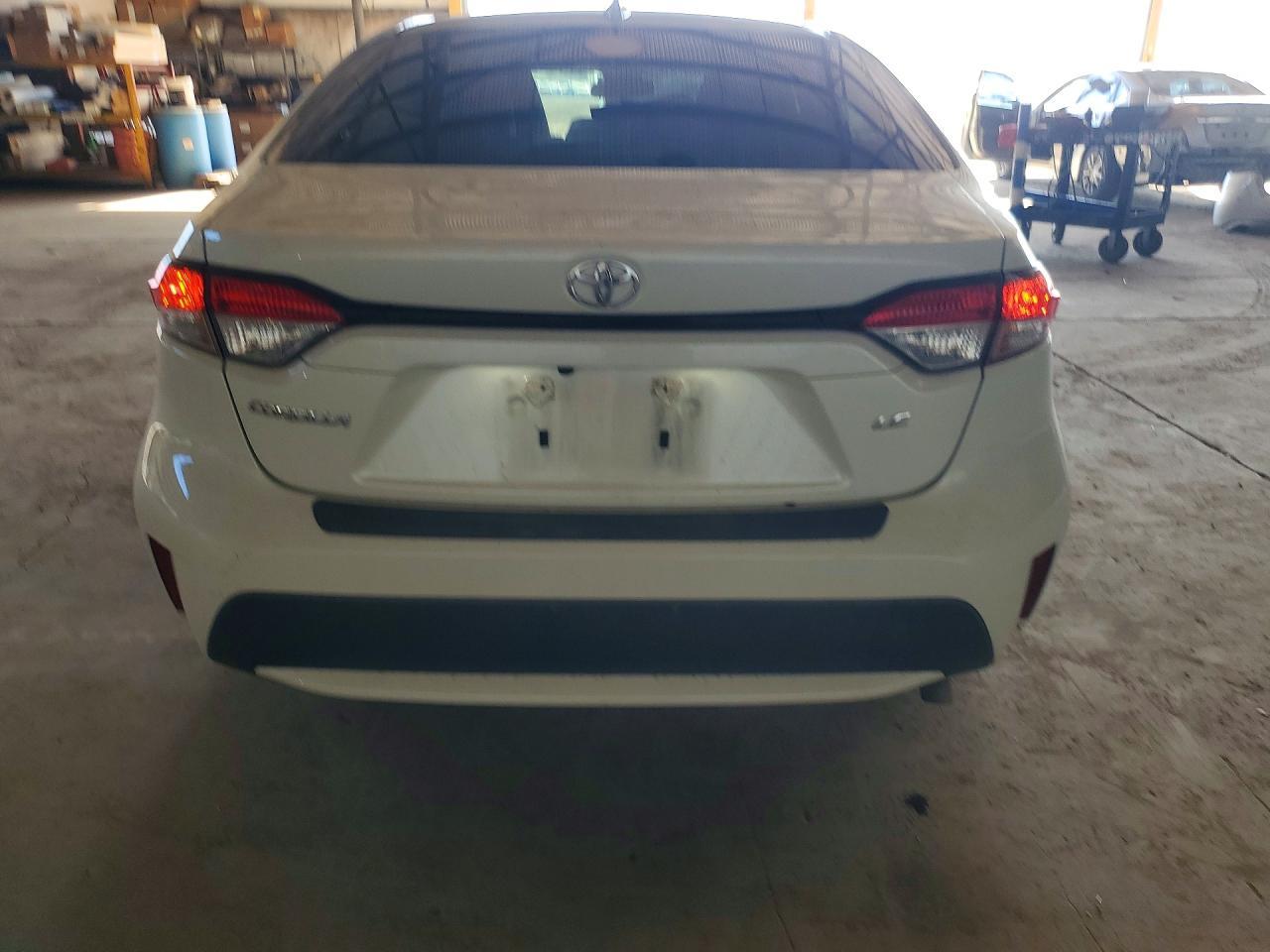 2020 Toyota Corolla Le - Фото 6