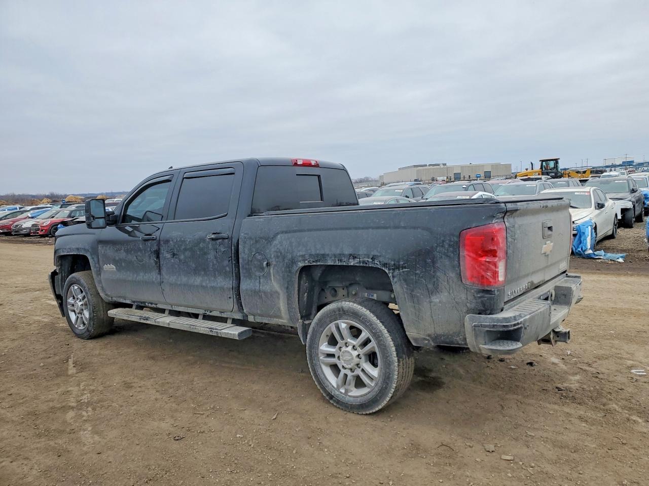 2016 Chevrolet Silverado K2500 High Country - Фото 2