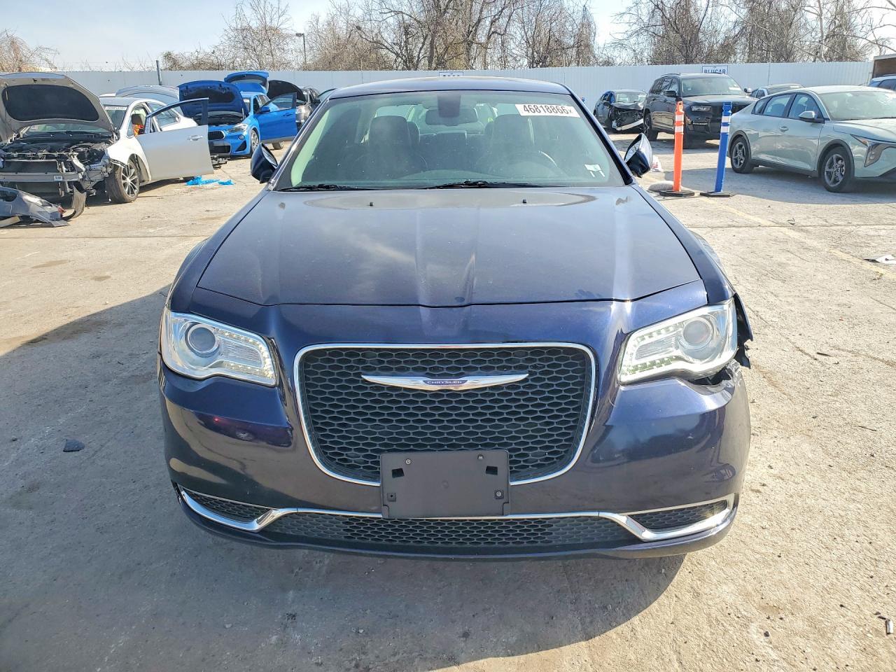 2017 Chrysler 300 Limited - Фото 5