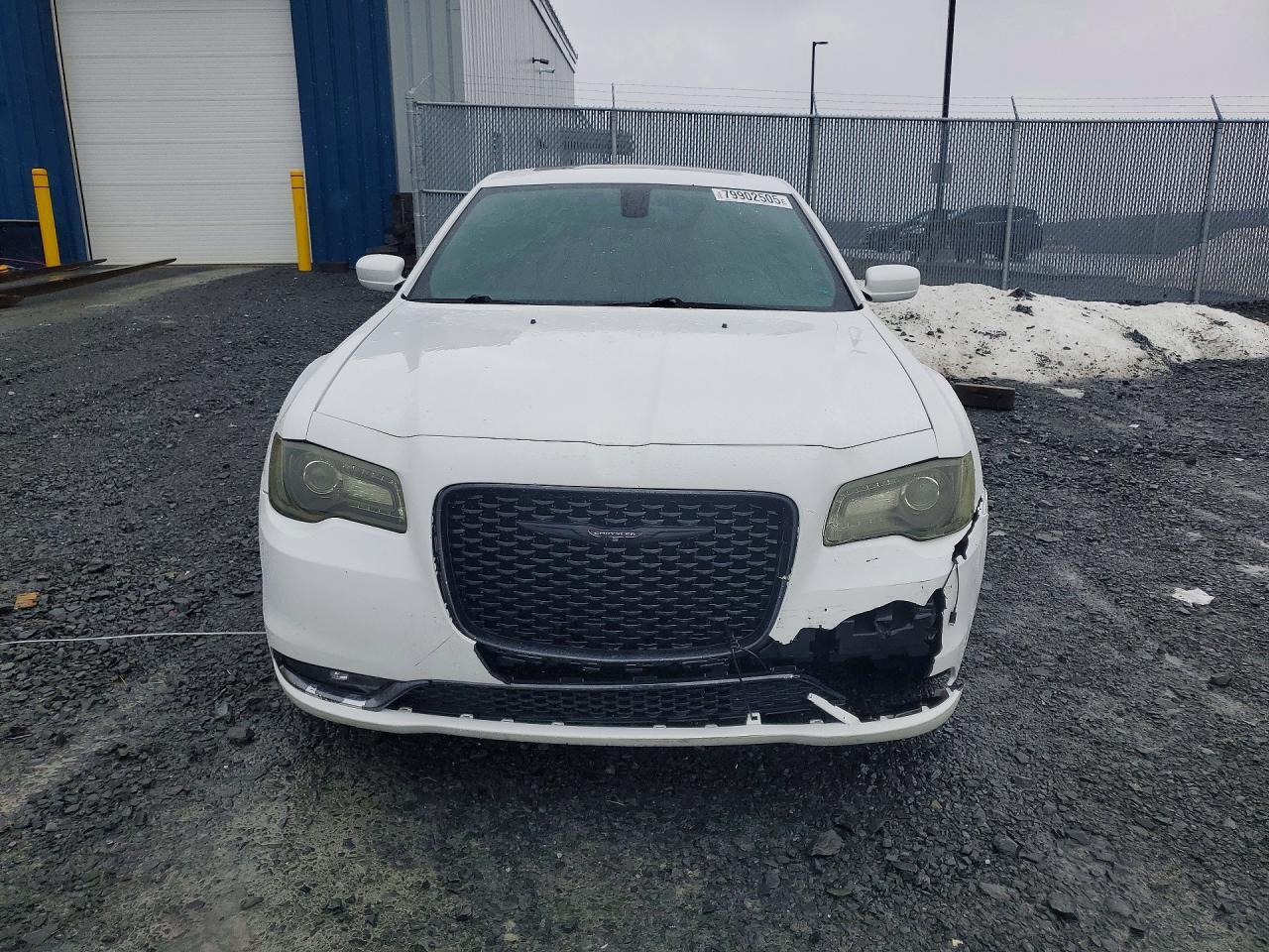 2015 Chrysler 300 S - Image 5