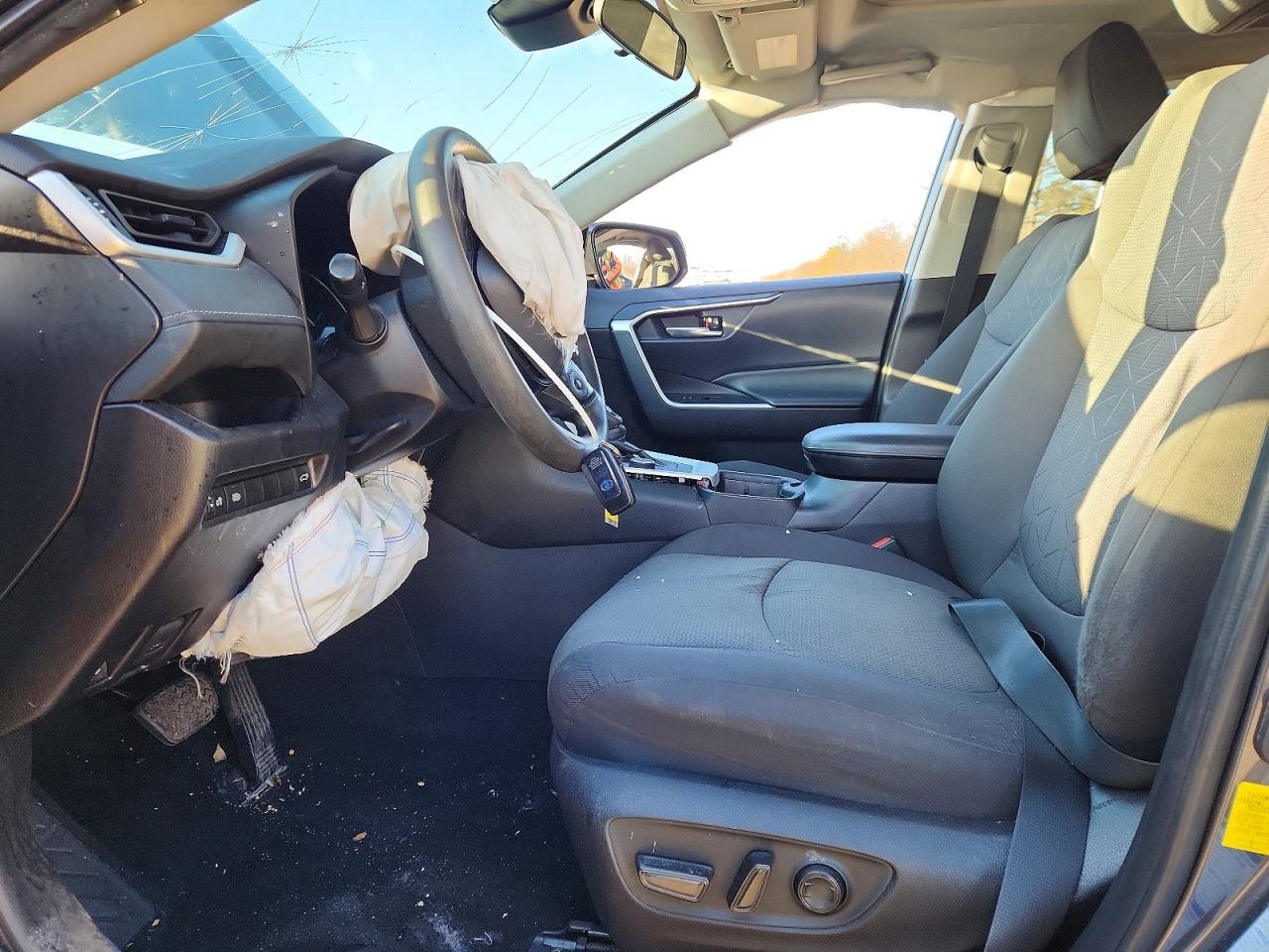 2021 Toyota Rav4 Hybrid Xle - Image 7