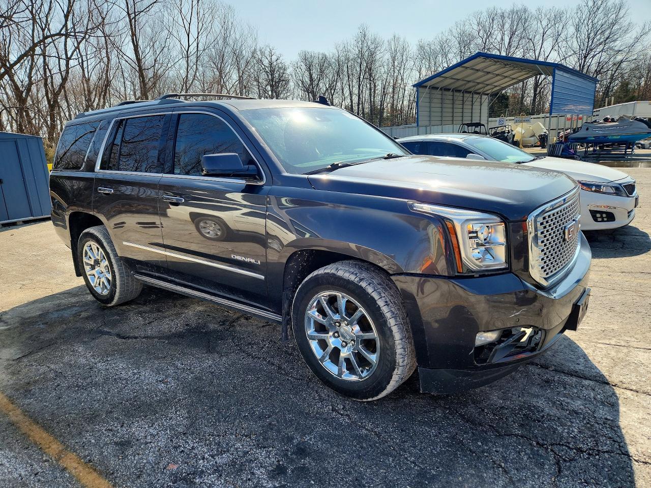 2017 GMC Yukon Denali - Фото 4
