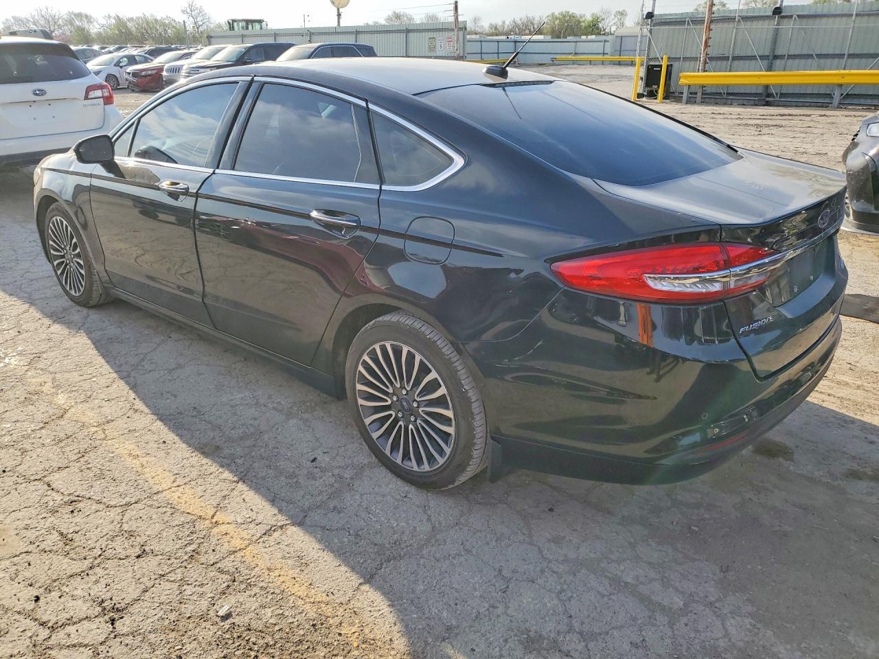 2017 Ford Fusion Se - Фото 2