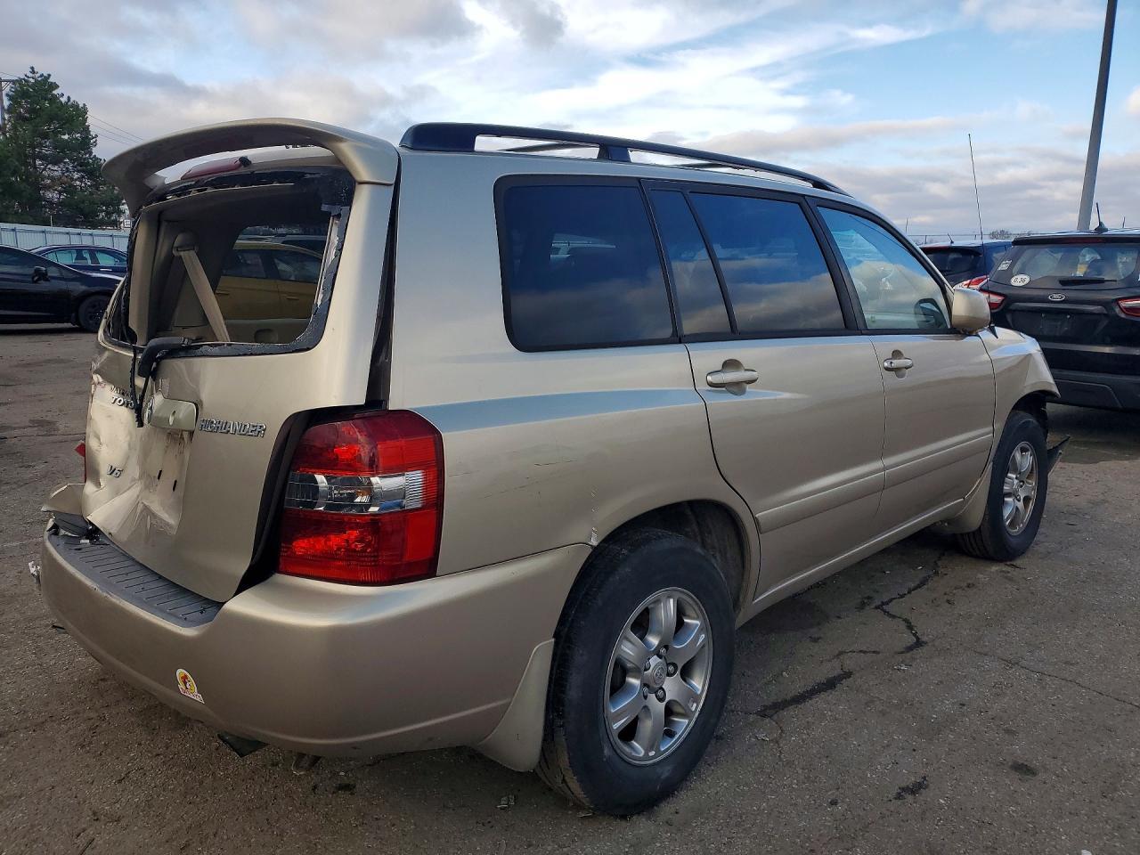 2004 Toyota Highlander Base - Фото 3