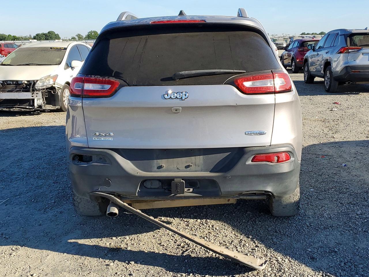 2018 Jeep Cherokee Latitude Plus - Фото 6