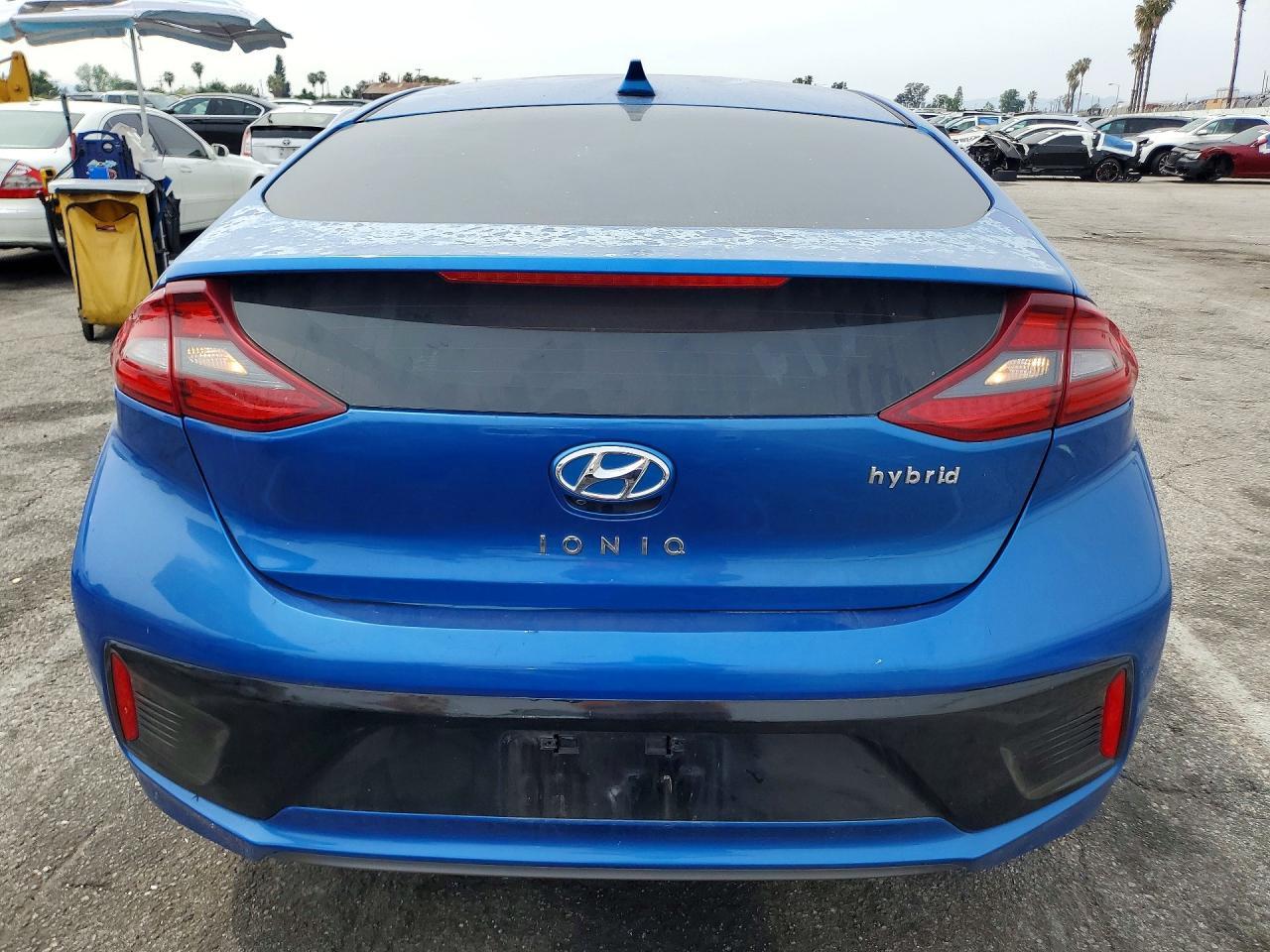 2018 Hyundai Ioniq Hybrid Sel - Фото 6