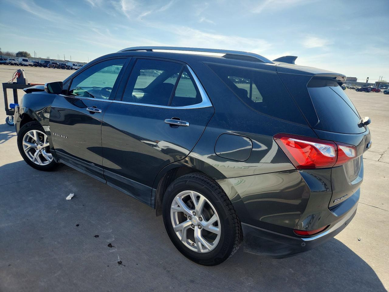 2018 Chevrolet Equinox Premier - Фото 2