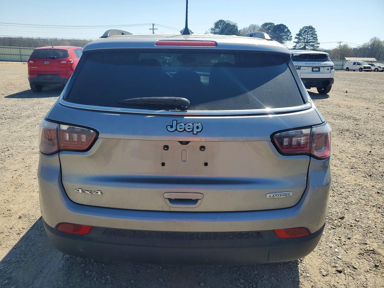 2019 Jeep Compass Latitude - Image 6