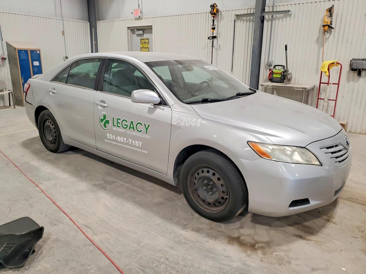 2009 Toyota Camry Le - Фото 4