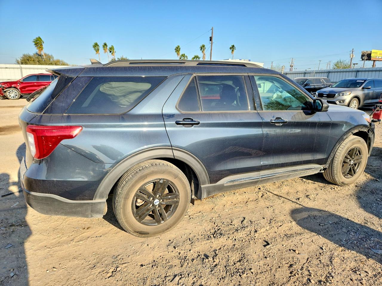 2023 Ford Explorerxl - Фото 3