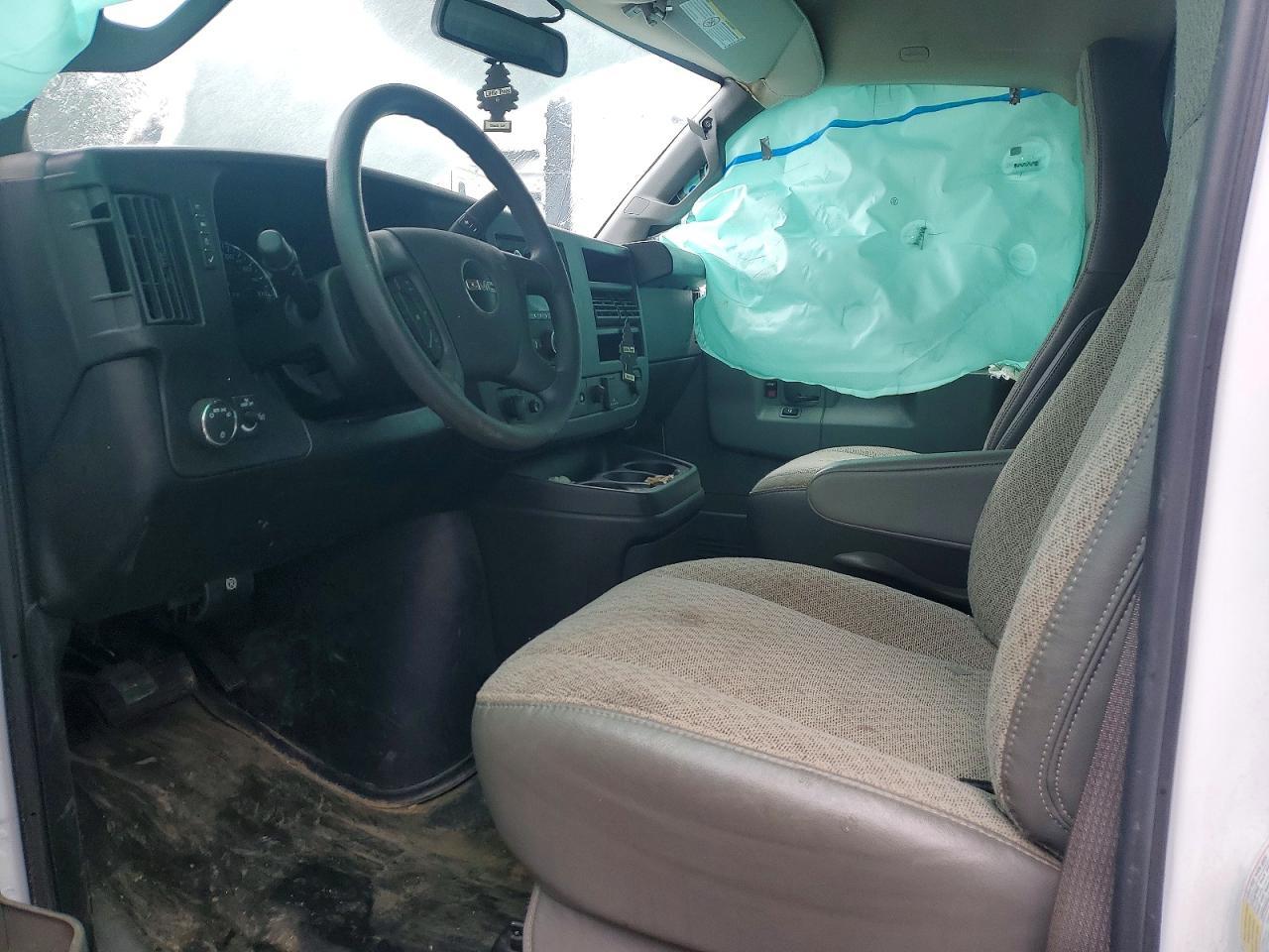 2024 GMC Savana Utility / Service Truck - Фото 7