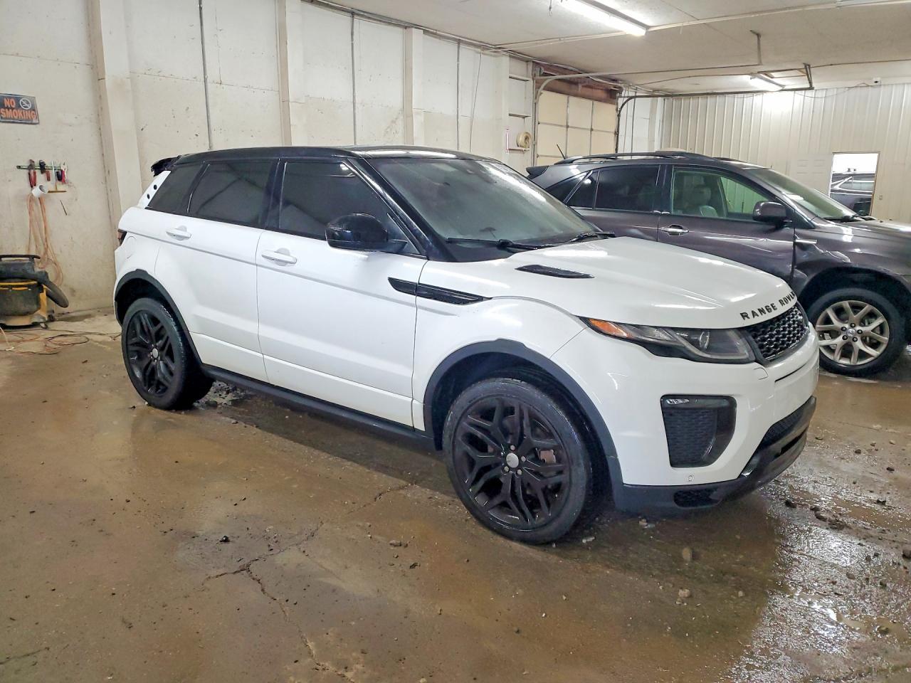 2017 Land Rover Range Rover Evoque Hse Dynamic - Image 4