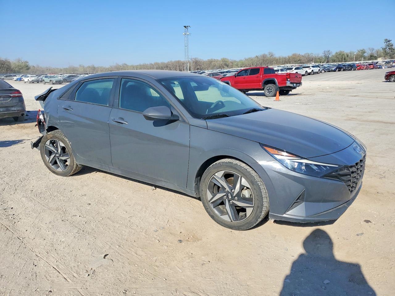 2023 Hyundai Elantra Sel - Image 4