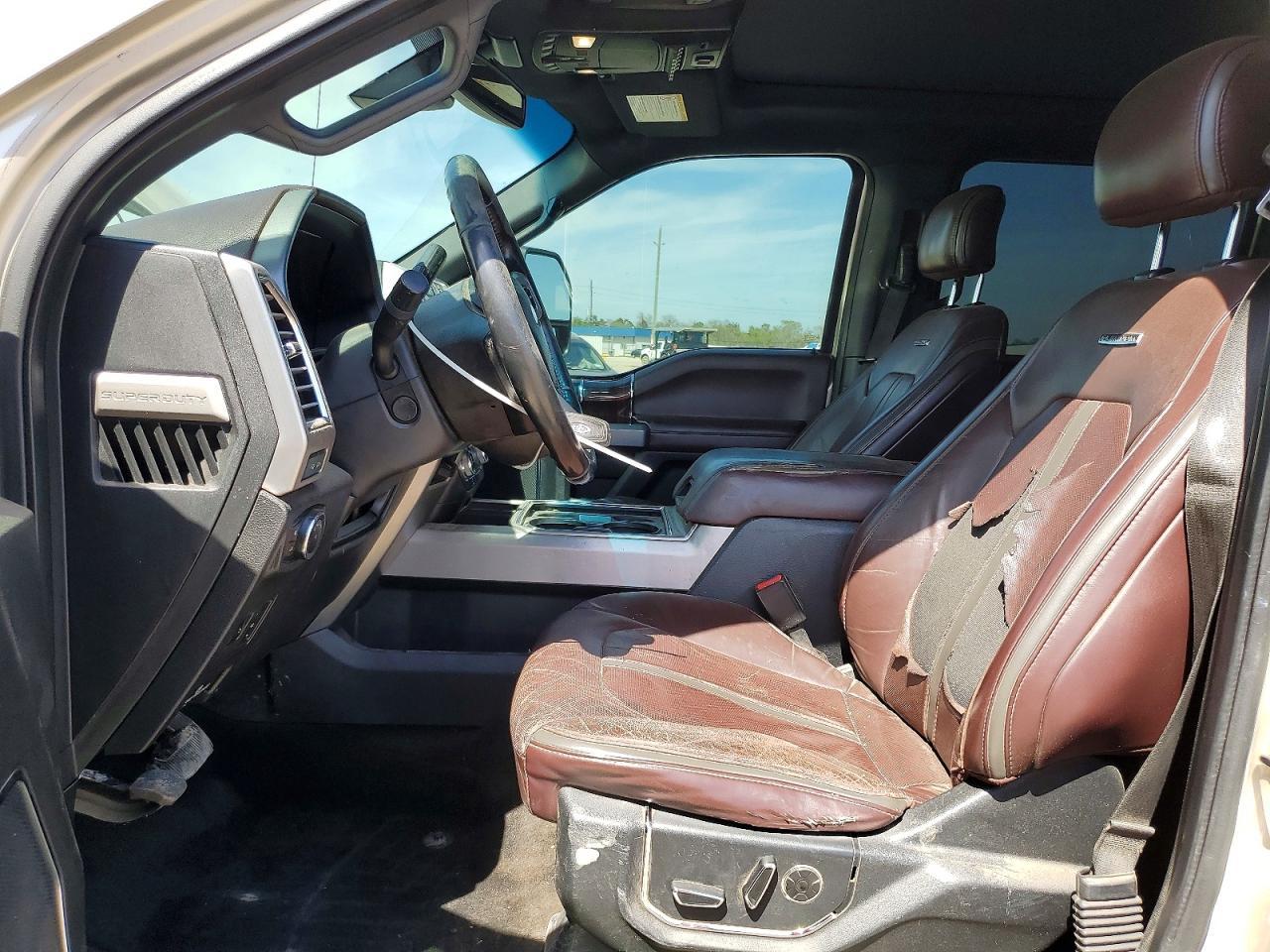 2017 Ford F250 Super Duty - Фото 7