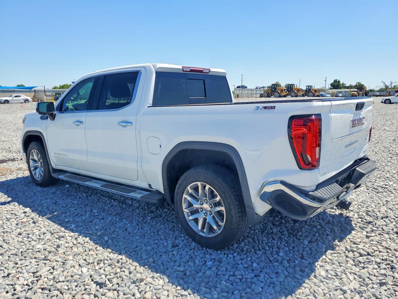 2019 GMC Sierra K1500 Slt - Image 2