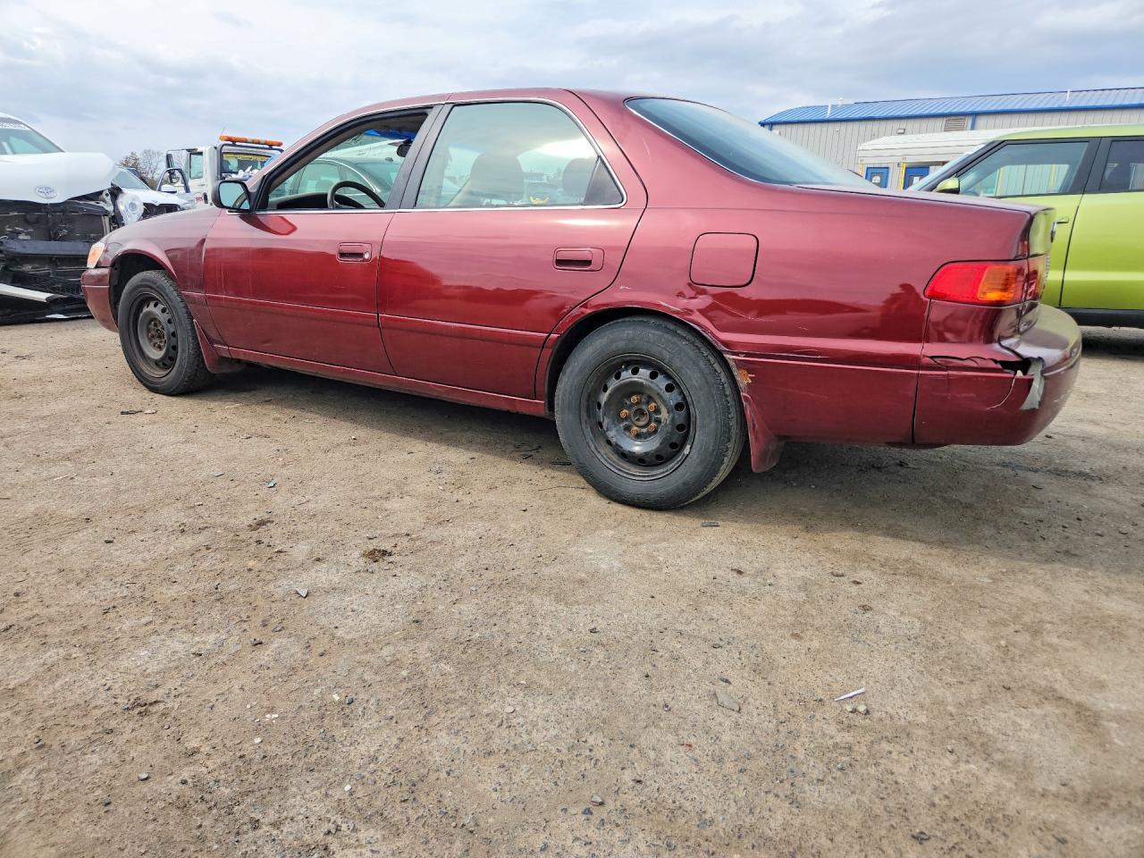 2000 Toyota Camry Le V6 - Фото 2