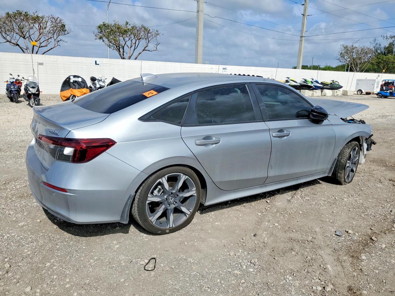 2025 Honda Civic Sport - Image 3